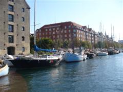 Auf dem Foto ist eine Aart Kanal in Kopenhagen zu sehen